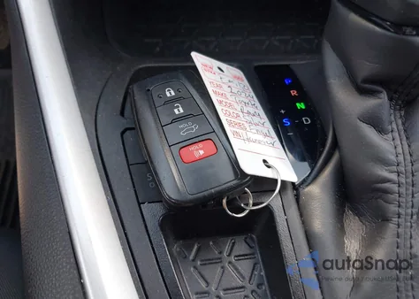 2024 Toyota Rav4 Xle из США, поврежденный, VIN 2T3P1RFV0RC429944